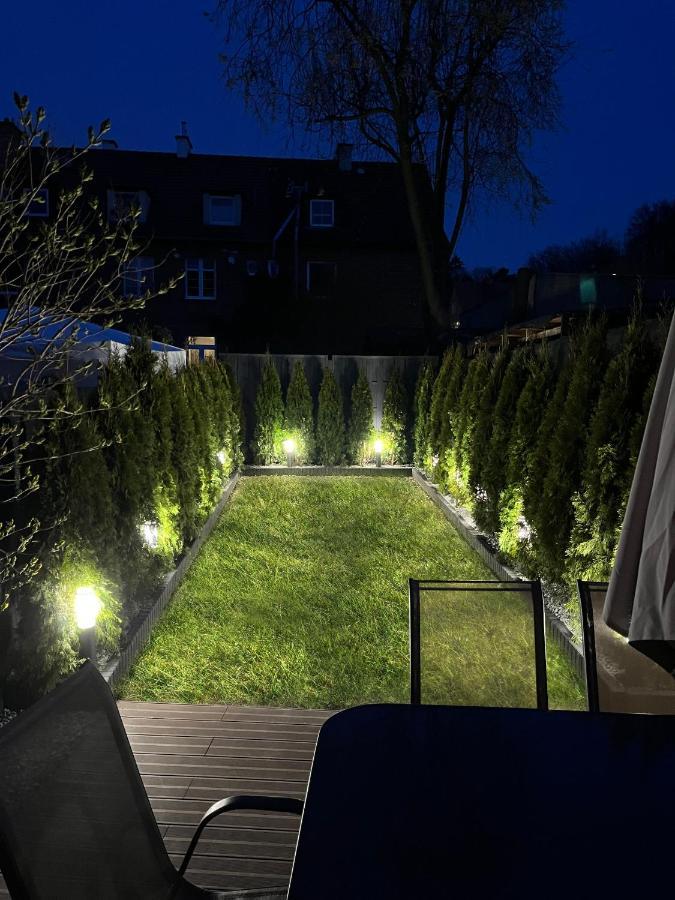 Apartament Ksiezycowy Z Ogrodem- Sopot Esterno foto
