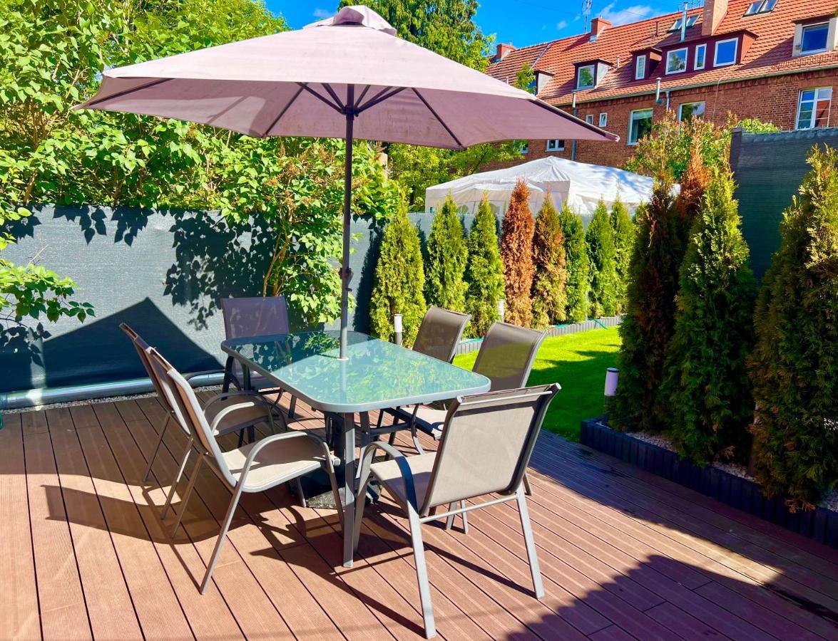 Apartament Ksiezycowy Z Ogrodem- Sopot Esterno foto